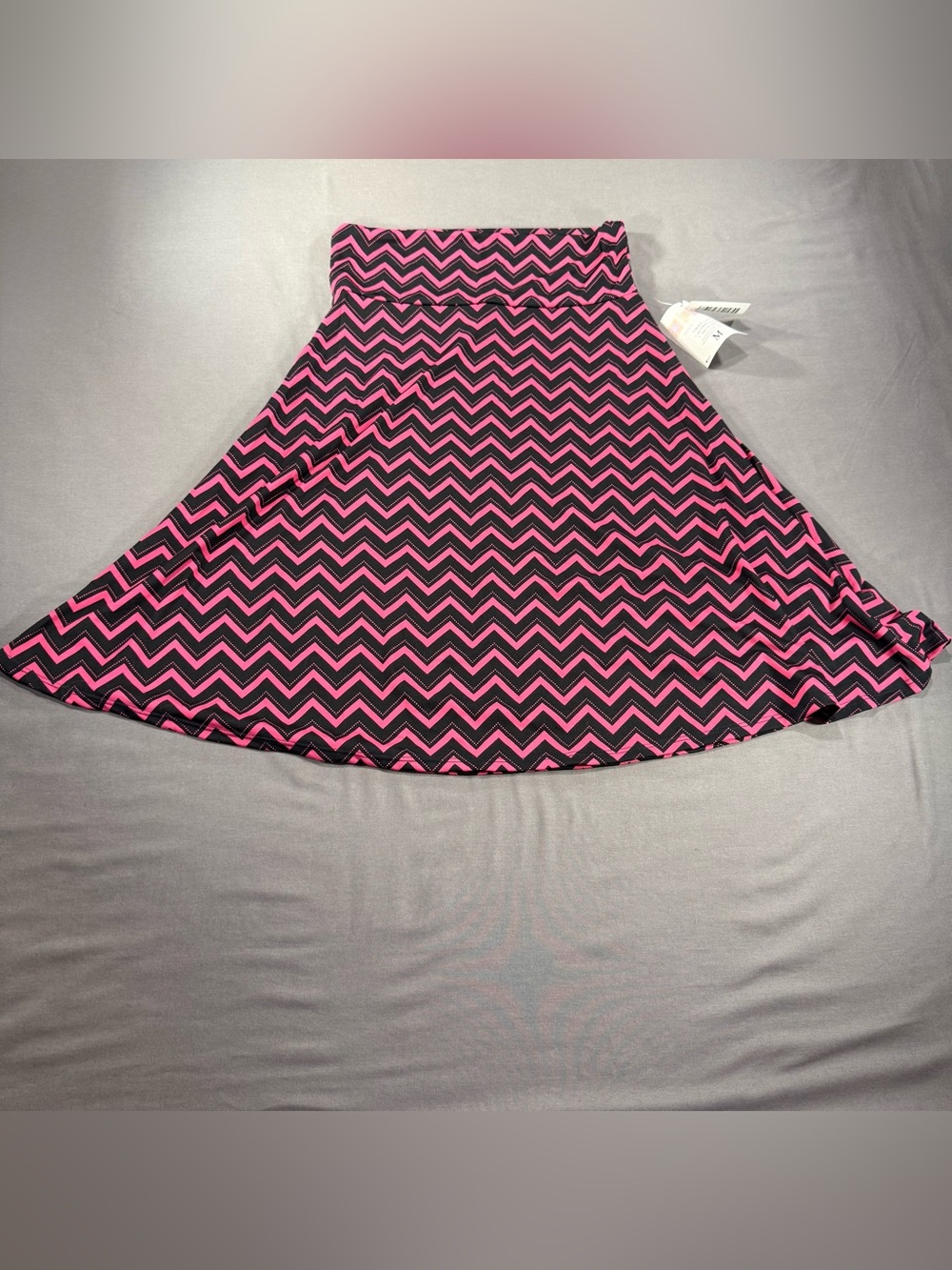 NWT Lularoe Azure Skirt Medium Pink Black Chevrom A-Line Stretch Knit